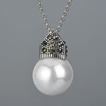 Pearl necklace with crown nz
